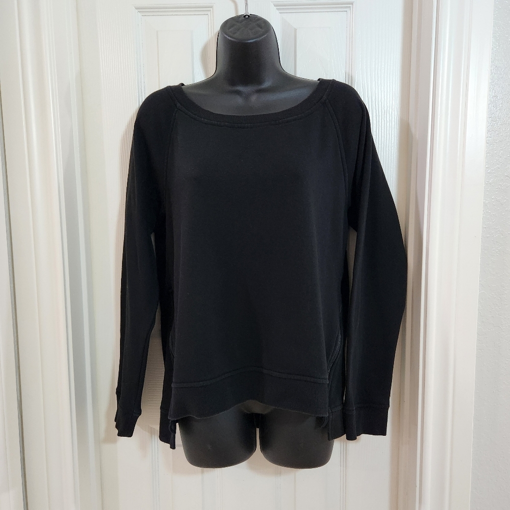 UGG Women's Black Pullover Crew Sweatshirt Size L Large